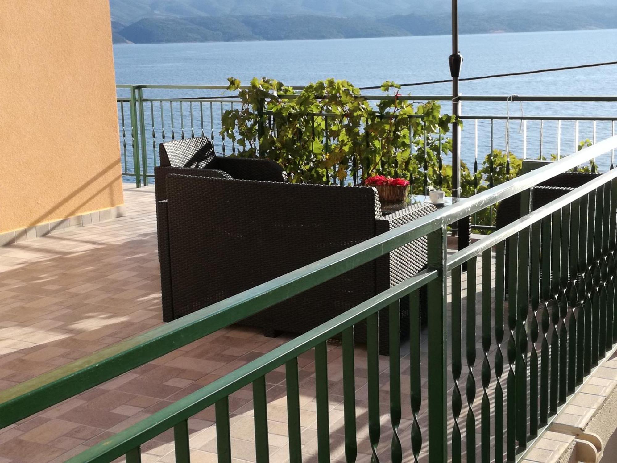 House Karlo Apartments Omis Room photo